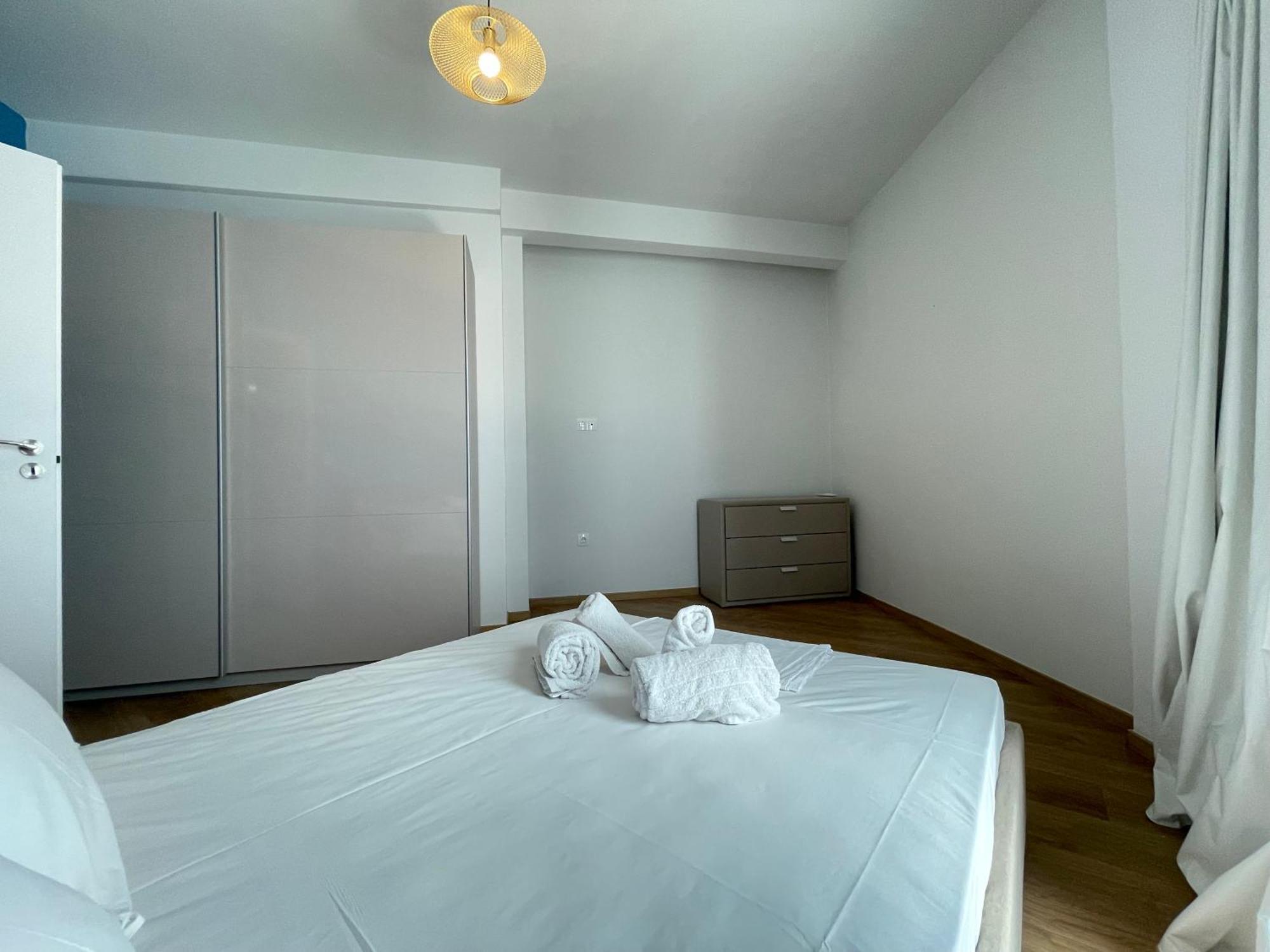 Athenean Bnb Seaside Serenity Steps From The Riviera Экстерьер фото